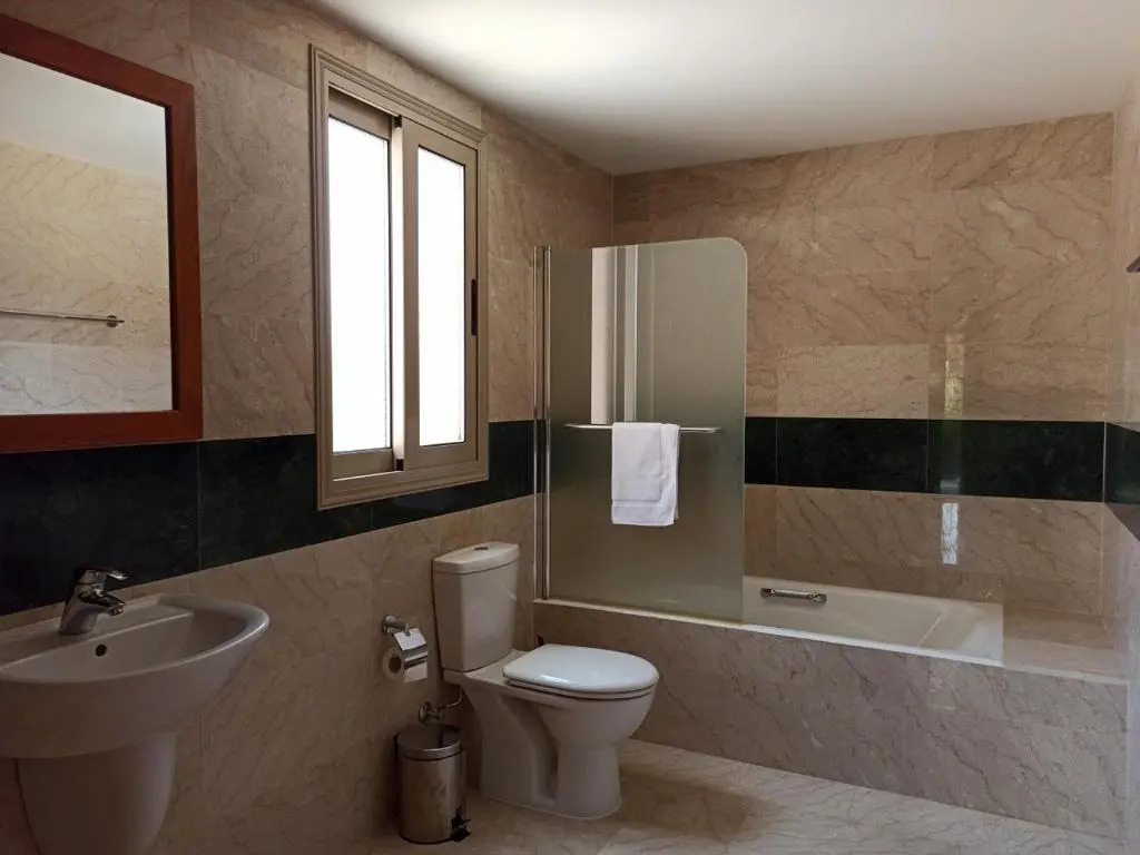 Villa Liberty - 4 Bedroom Beach Villa with private Swimming Pool