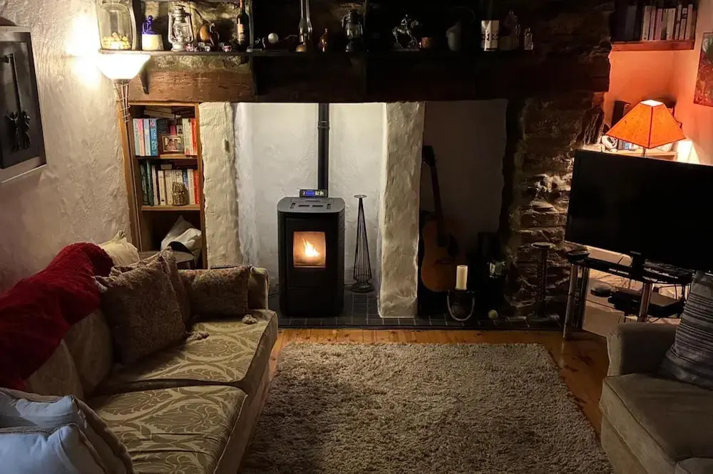 Shantalla West Cork Farmhouse With Hot Tub & Sauna