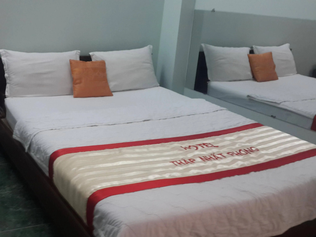 Thap Nhat Phong Hotel