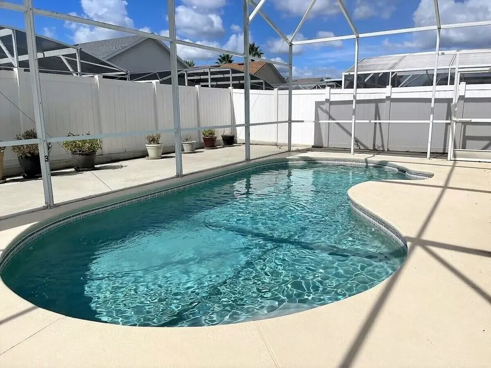 904 Lockbreeze Drive Davenport, 4bed