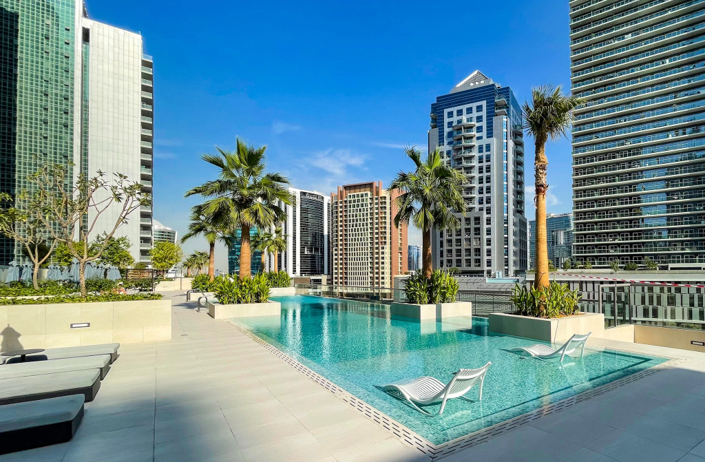 Апартаменты Elite LUX Holiday Homes - Elegant 2BR Suite in Business Bay, Dubai