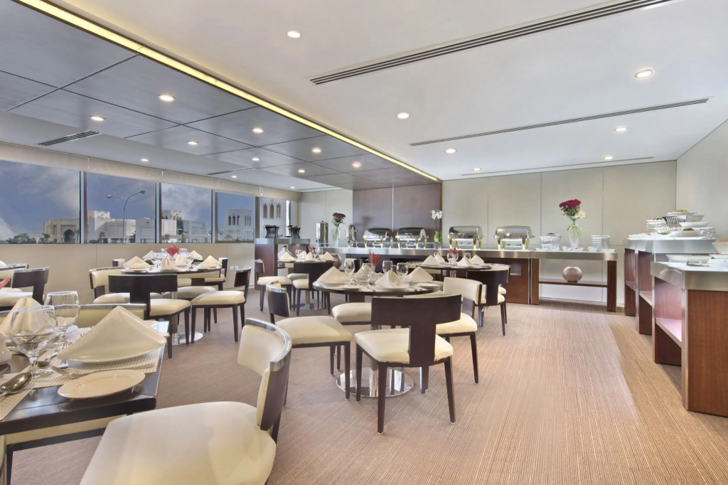 The Curve Hotel