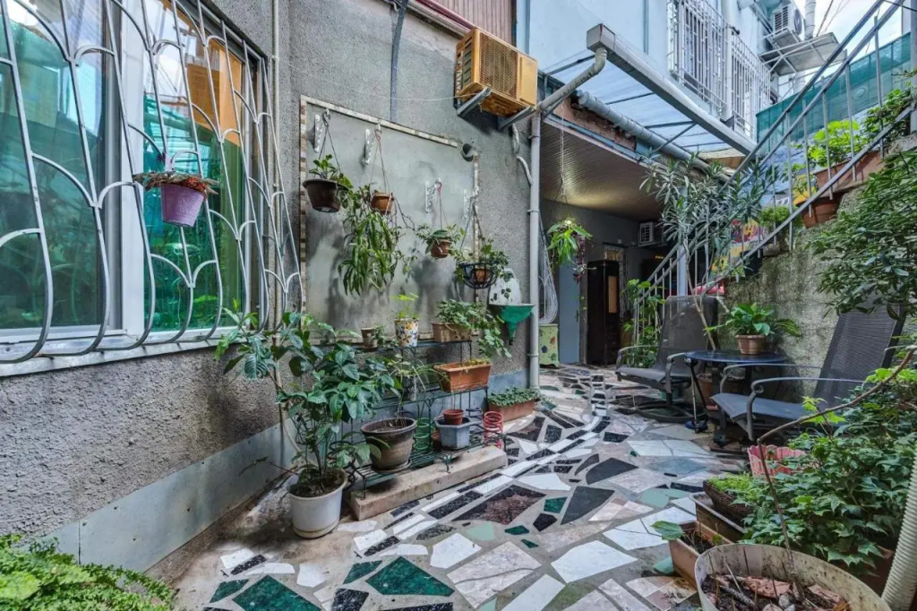 House 52 Boutique Hotel
