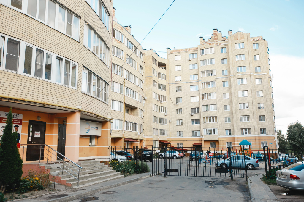 Квартира Уютная однокомнатная Сутки Калуга рядом с музеем по адресу Луначарского 39