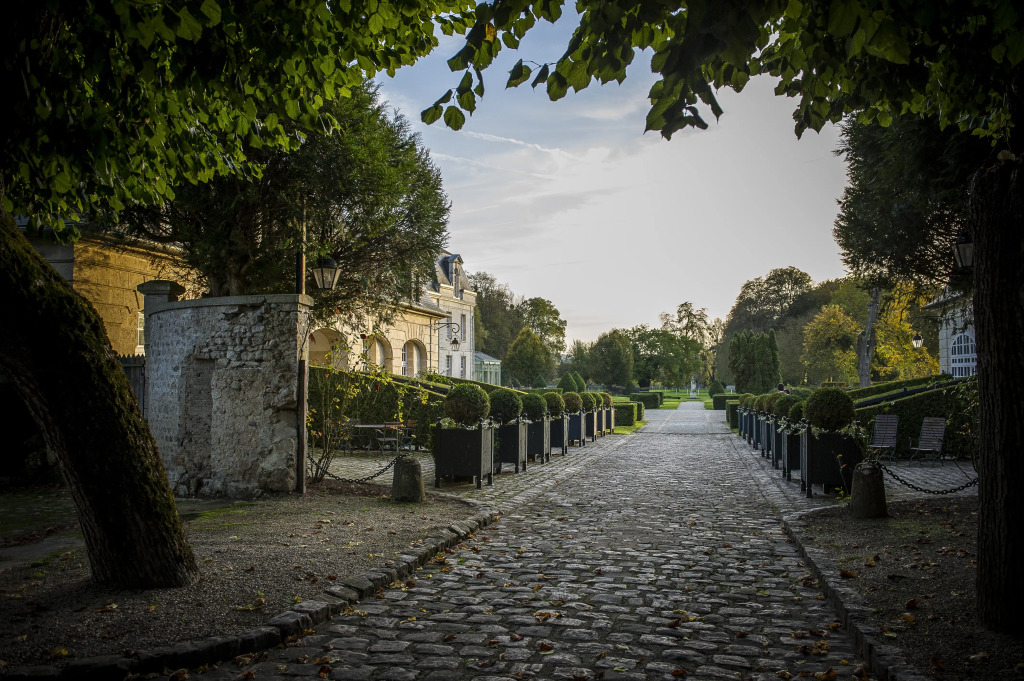 Отель Chateau de Courcelles