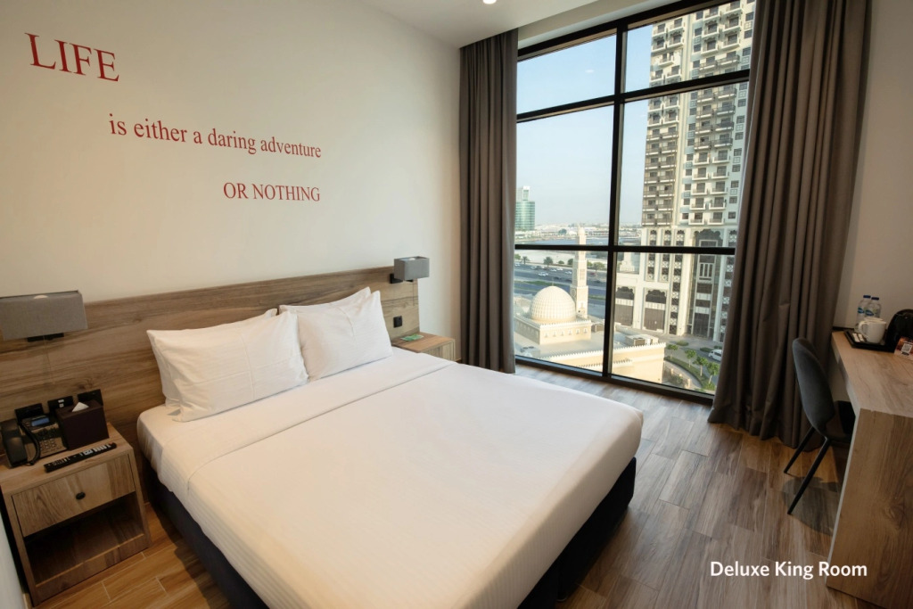 Отель Kingsgate Al Jadaf by Millennium