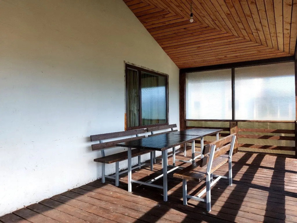 Titan 5 Hibinyi Cottage