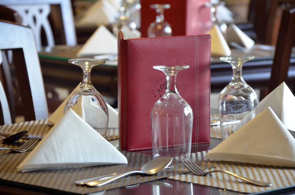 Отель Amra Palace International
