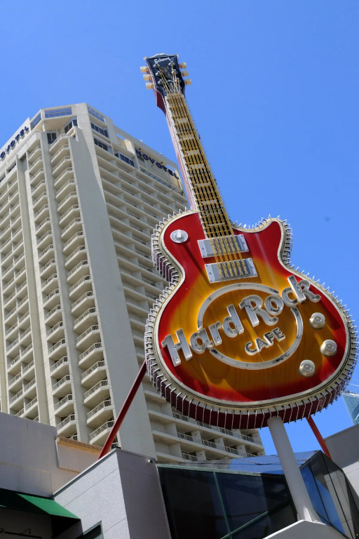 Апартаменты Surfers Paradise Three Bedroom With Pool and Spa Access