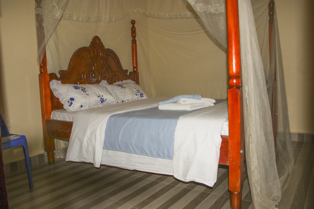 Nyamunyonyi Lake Resort