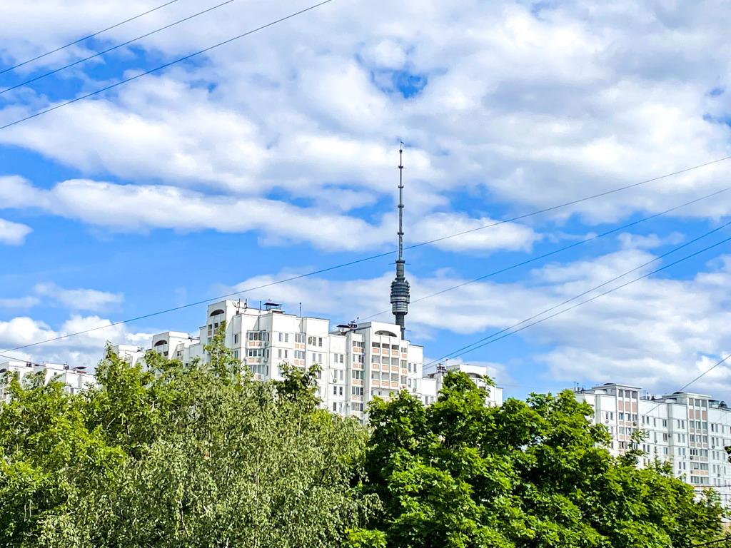 Na Komarova Apartments