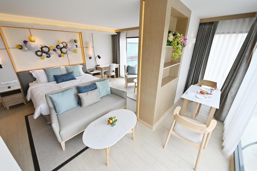 M Pattaya Hotel - SHA Extra Plus
