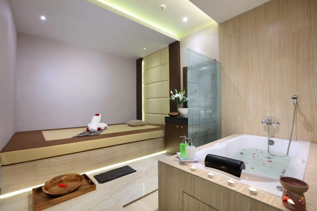 Harper Palembang by ASTON