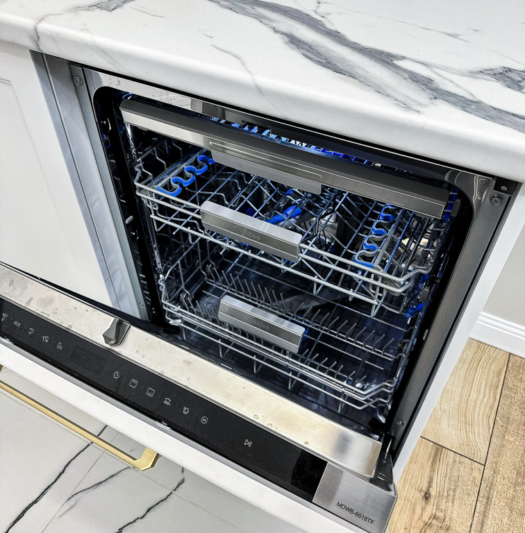 Luchshie Apartamentyi Almatyi S Vidom Na Goryi Naprotiv Trts Mega Almatyi Apartments