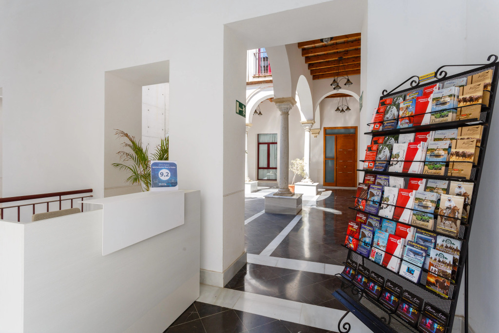 Apartamentos Sherry Center