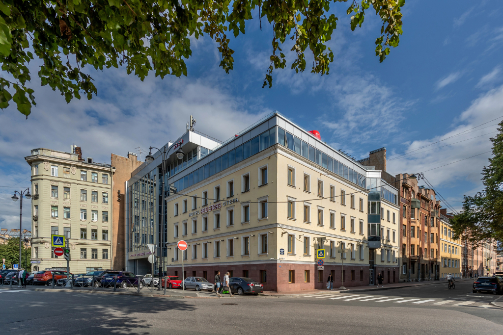 Red Stars Hotel