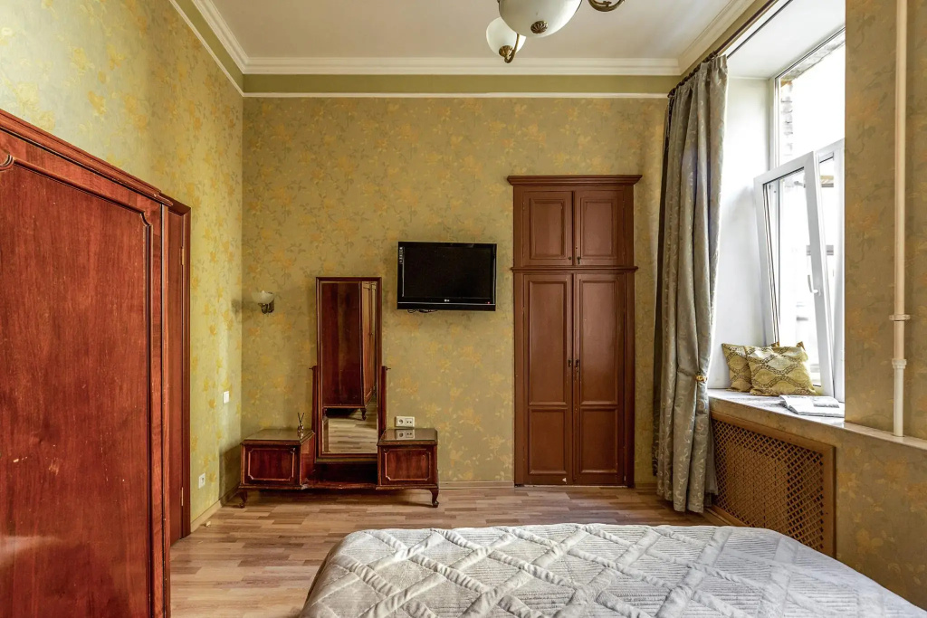 Апартаменты RentDaySpb- в историческом центре Санкт-Петербурга в доме архитектора И.Е.Старова 1882 г. постройки