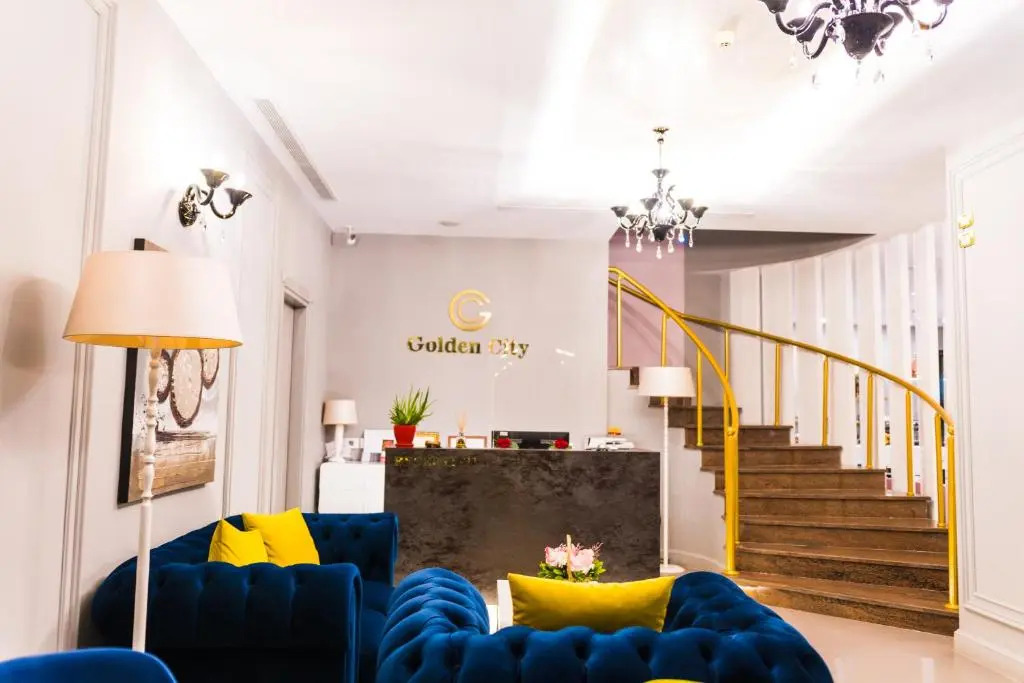 Отель The Golden City
