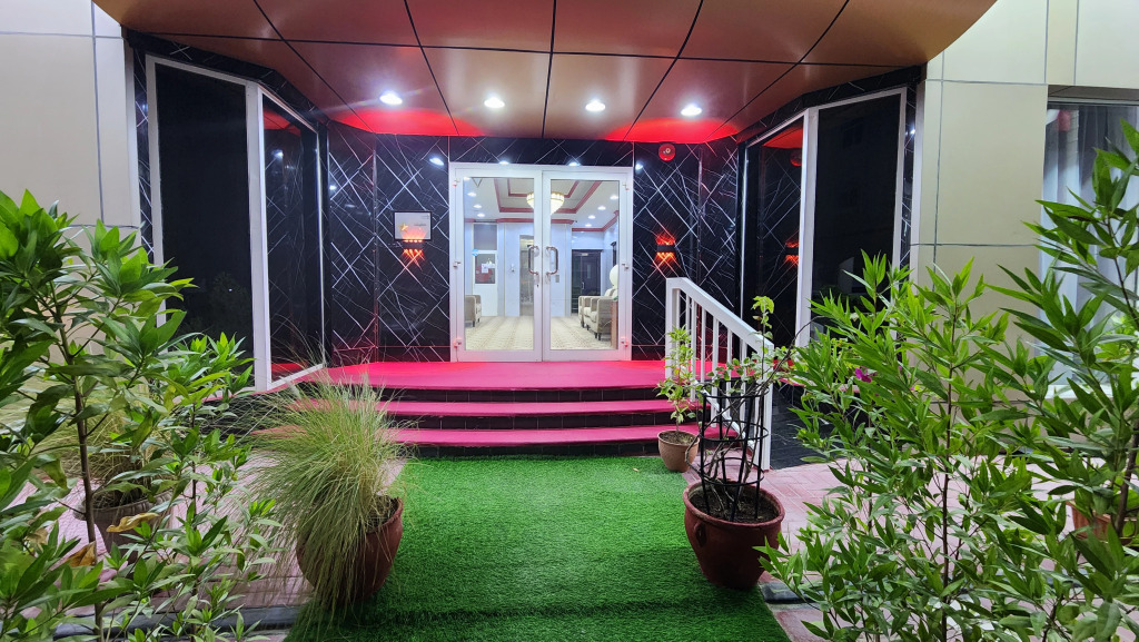 Апарт-отель Ruwi Beach Hotel Apartments - Maha Hospitality Group