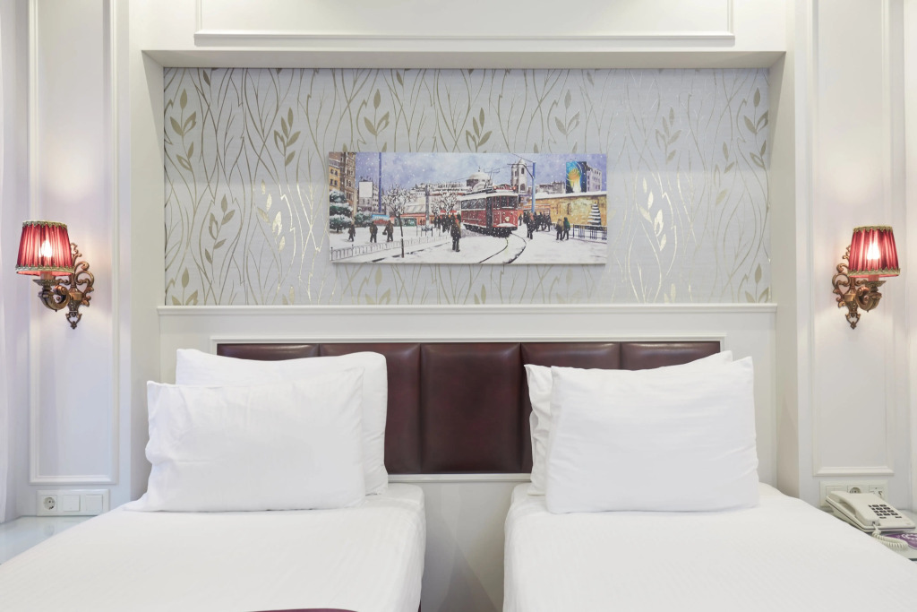 Albinas Hotel Old City