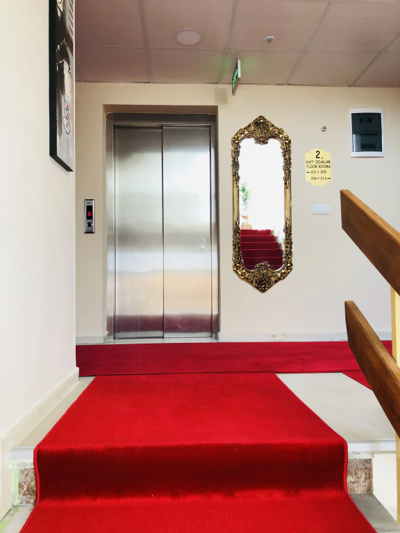 Ahsen Hotel