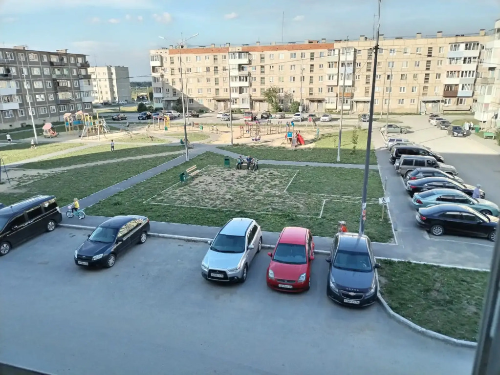 Квартира Трёхкомнатная Квартира Невьянск Цементный