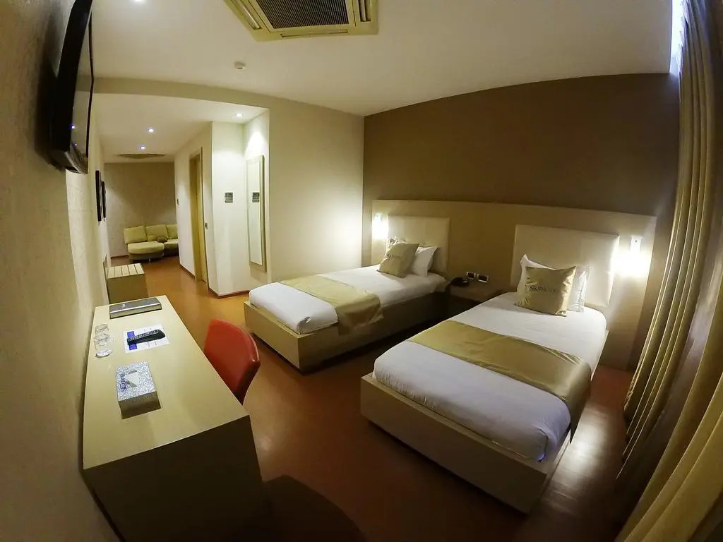 Sky 2 Hotel Tirana