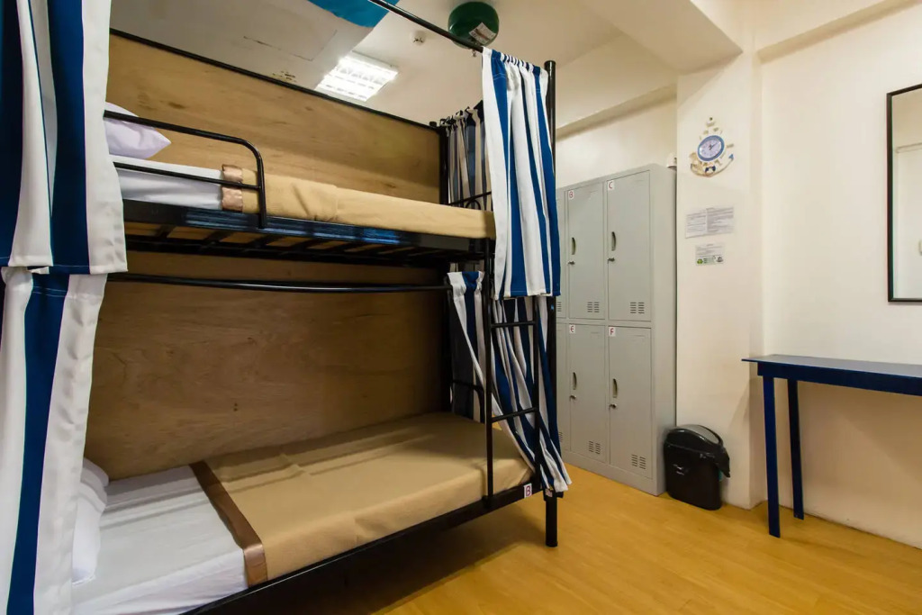 Хостел BGC Hostel & Dorm
