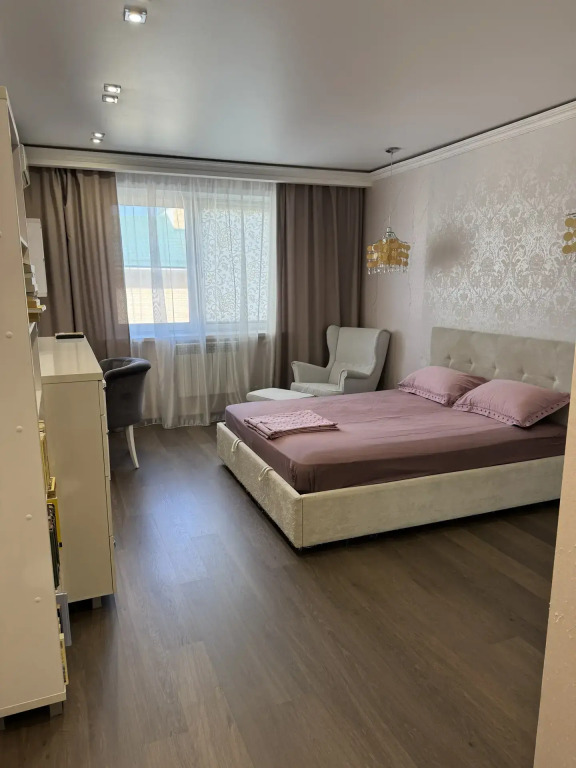 Квартира трехкомнатная