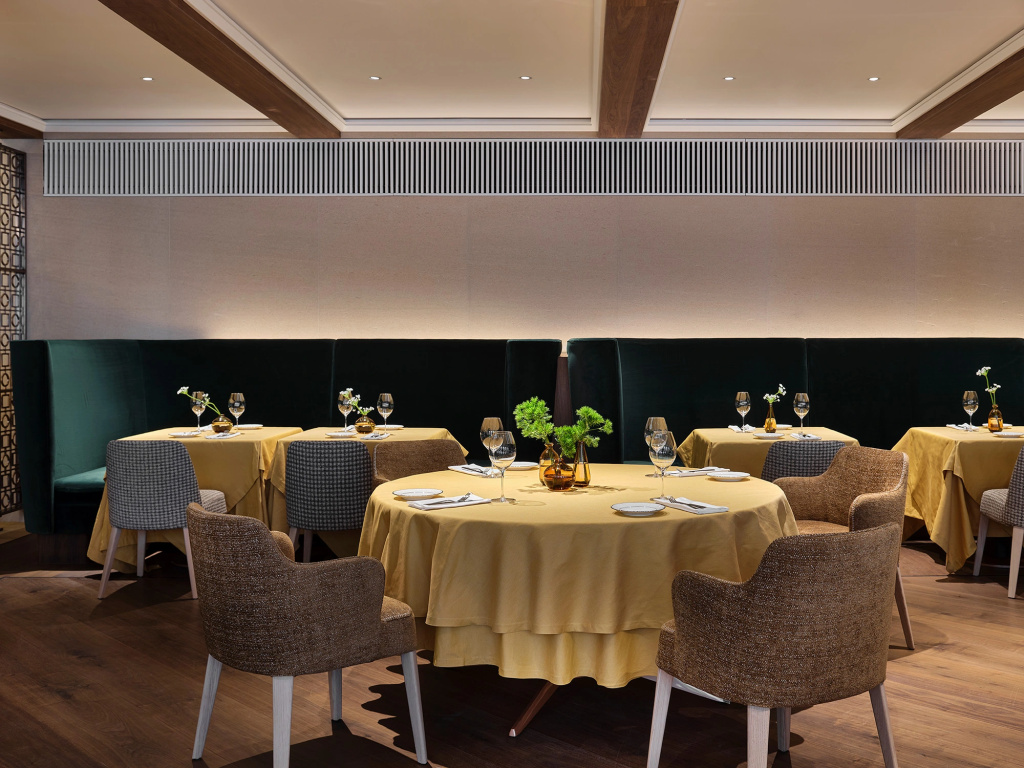 5 ★ Stella di Mosca by BVLGARI Hotels