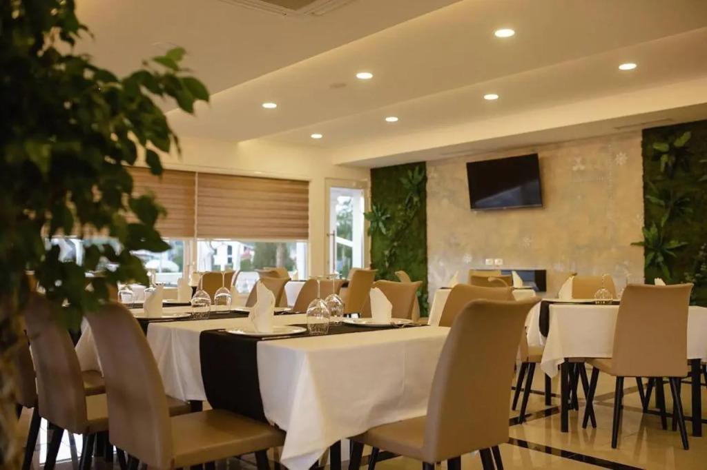 Kompleksi Exalco Al Hotel
