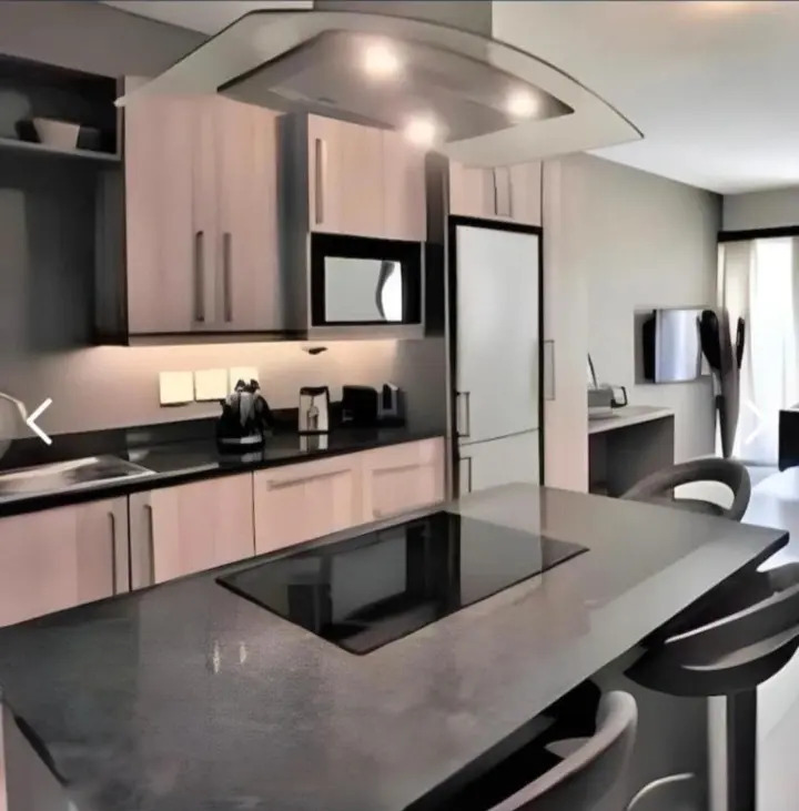 Апартаменты Penthouse Suite  Exquisite One Bedroom Apartment