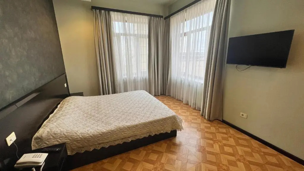 Hotel Grand Hills