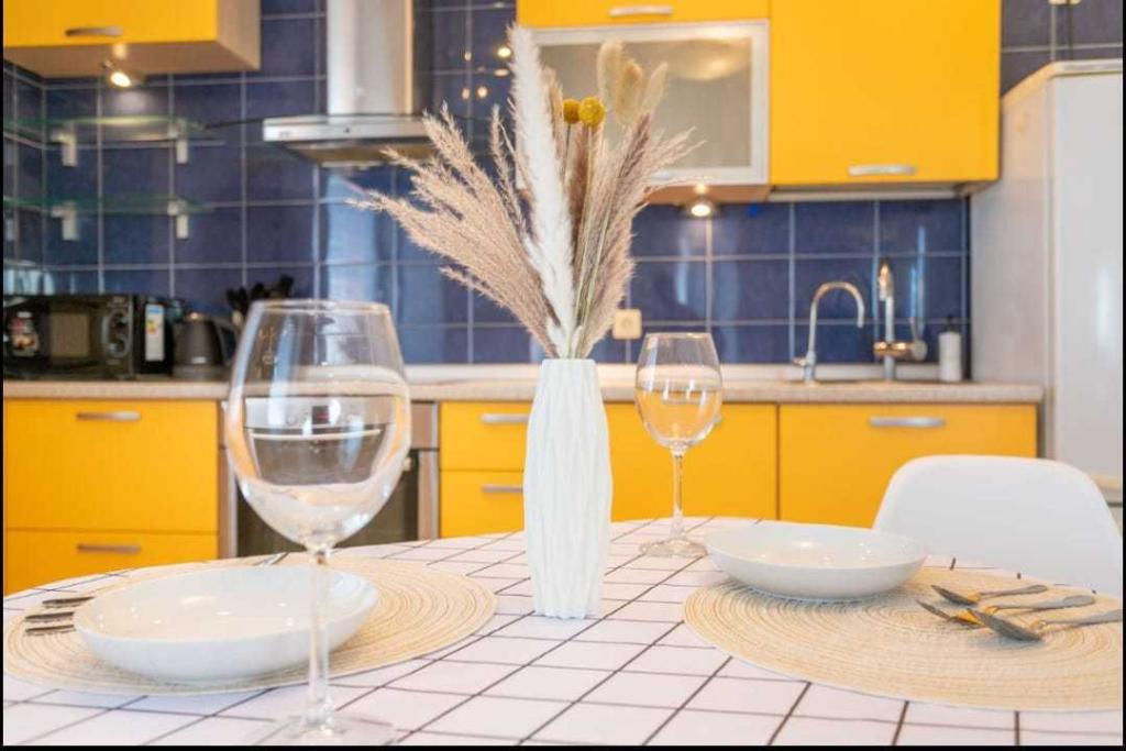 Апартаменты Студия у Проспекта Октября — Liberty Sity Apartments