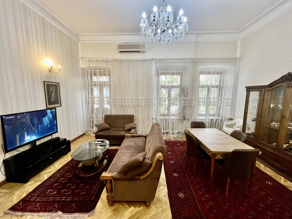 Квартира City Center Apartment, Nizami street 19