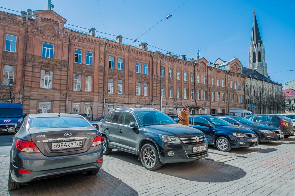 Arina Apartments