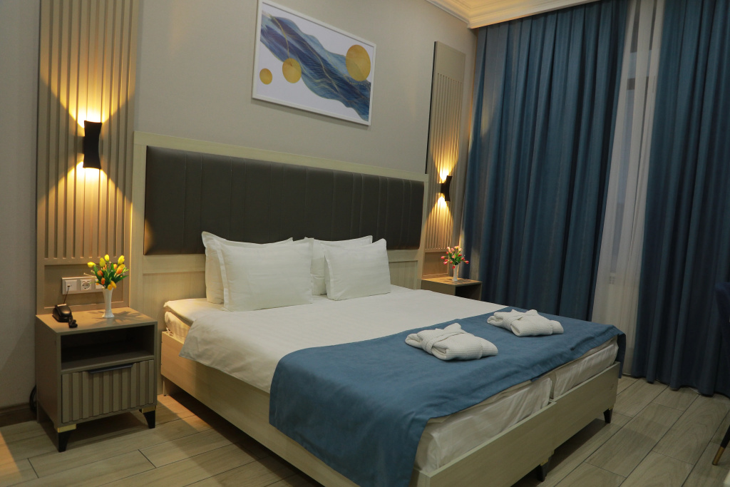 Human Hotel