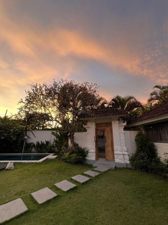 Curves Bali Villa