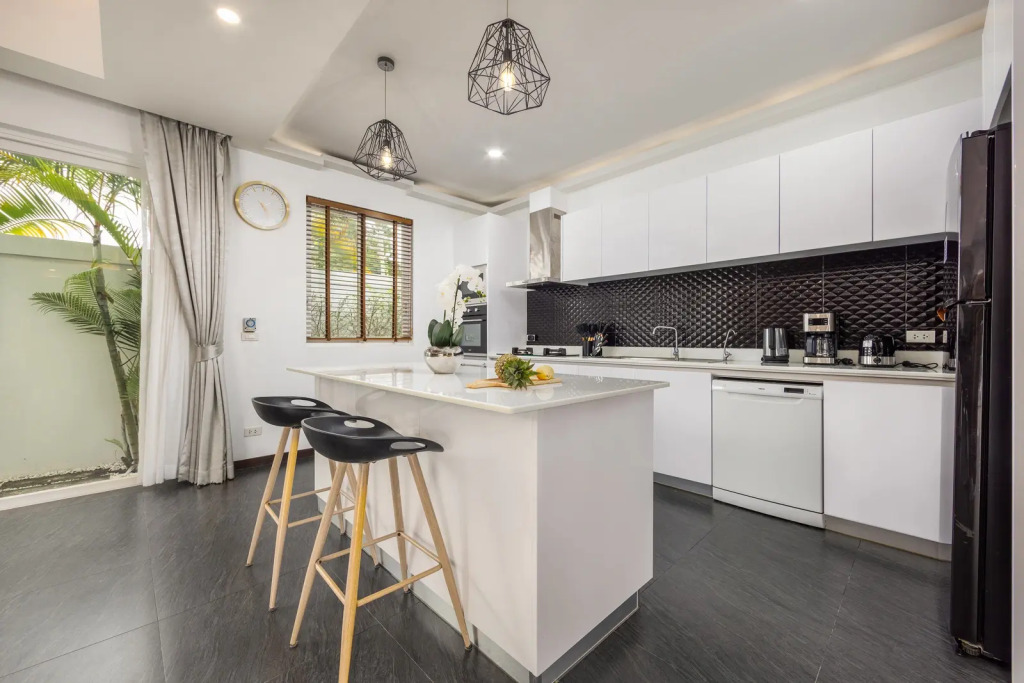Villa Hemi 2BR Modern Thai Style with Private Pool