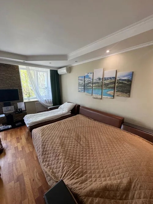 Квартира 2-к. 54,2 м²4 Кровати в Центре Казани