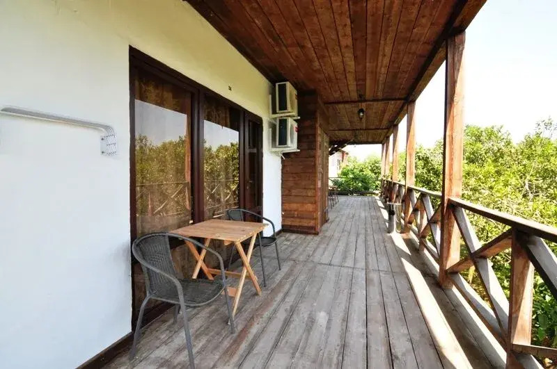 Alaku Hotel