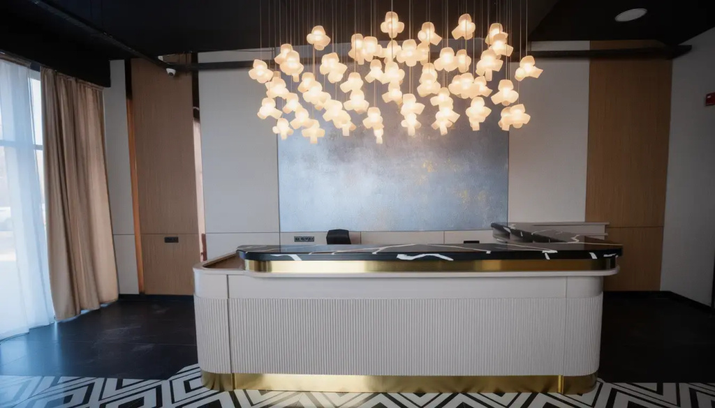 Отель Auris Hotel