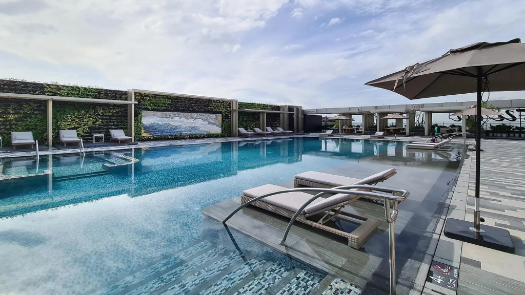 Hotel Okura Manila at Newport World Resorts