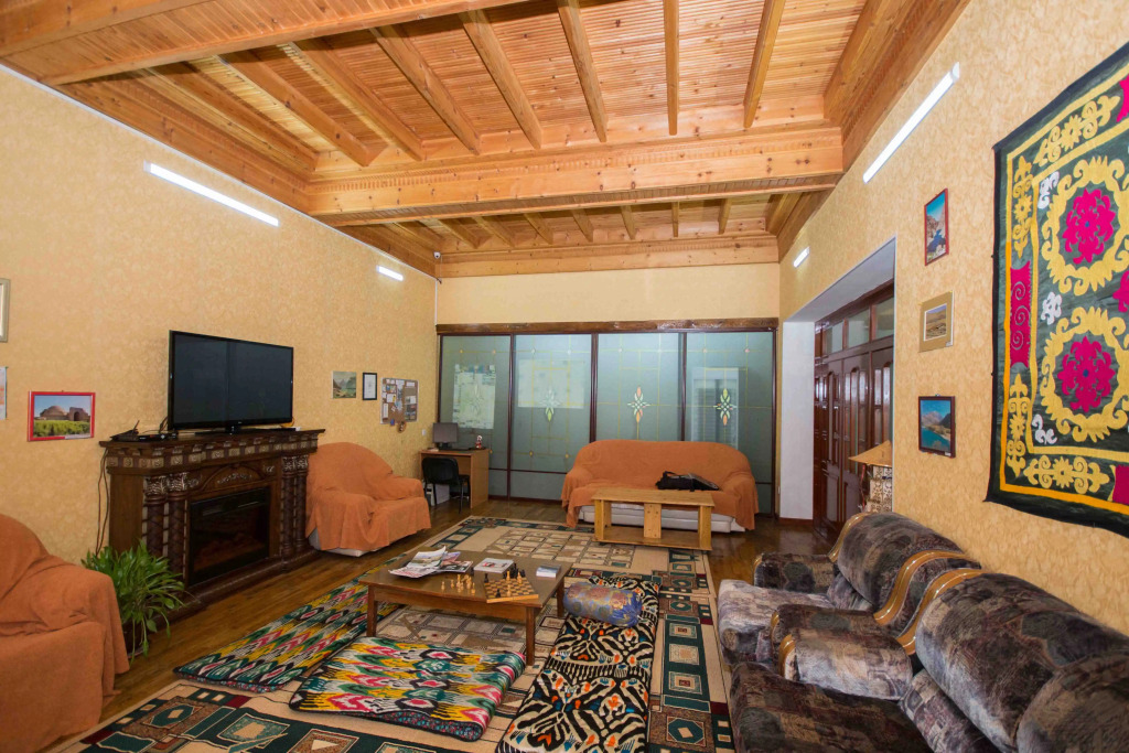 Yeti Hostel