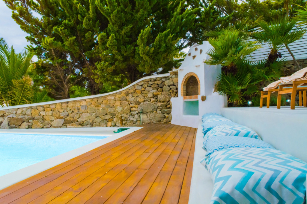 Luxury Chara with Private Pool Villa