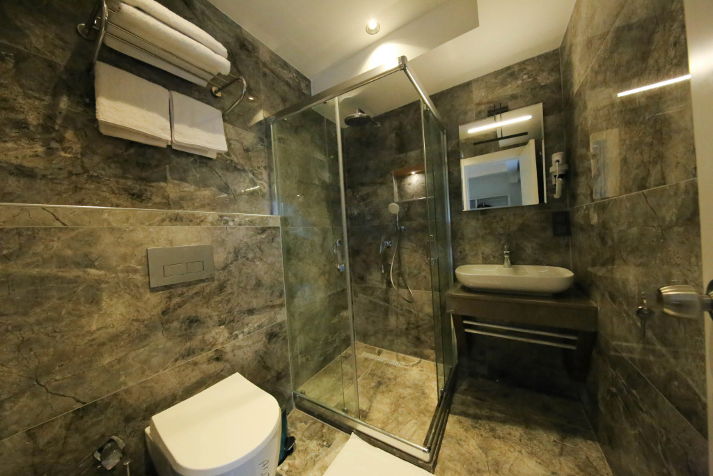 AXU AIRPORT HOTEL