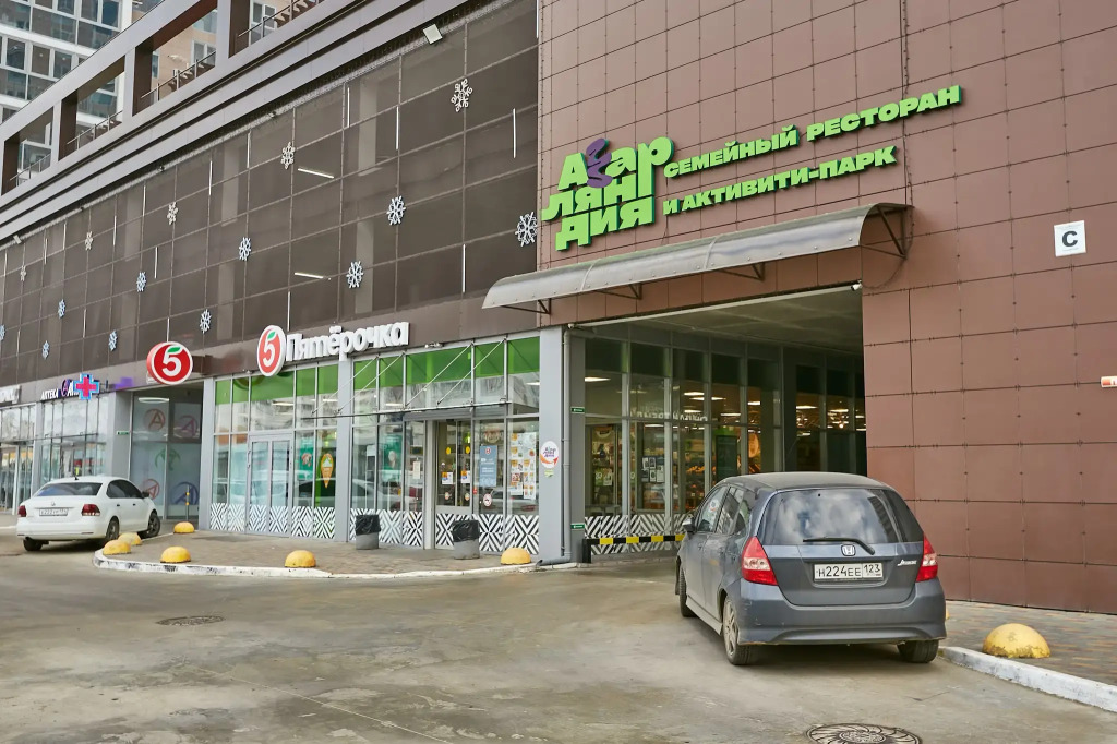 Квартира с балконом и уютной атмосферой на Зиповской 48