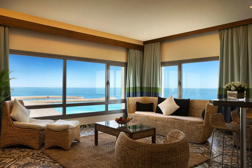 The Palms Beach Hotel And Spa