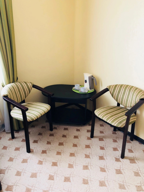 Guest Hotel Platan