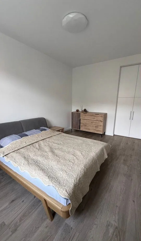 Квартира Атмoсферная Cталинка 50 М² С Видом На Oпеpный Теaтр